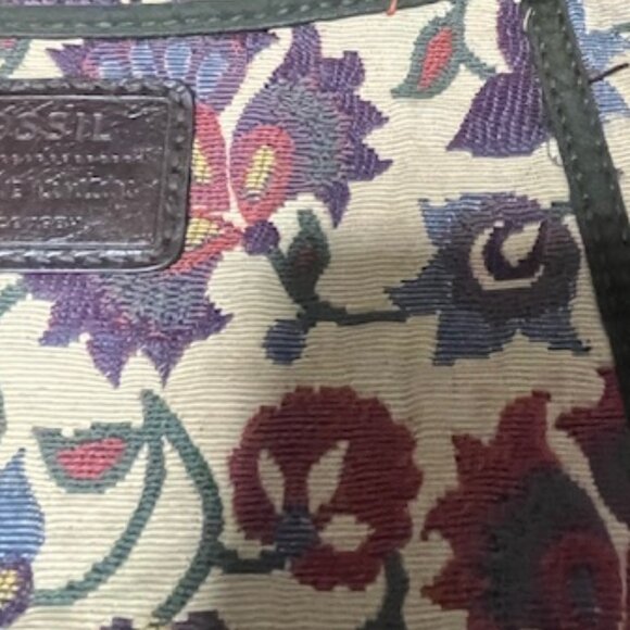 FOSSIL Vintage-Styled Embroidered Fabric Saddle Shoulder Bag 14"x11" - Picture 15 of 16